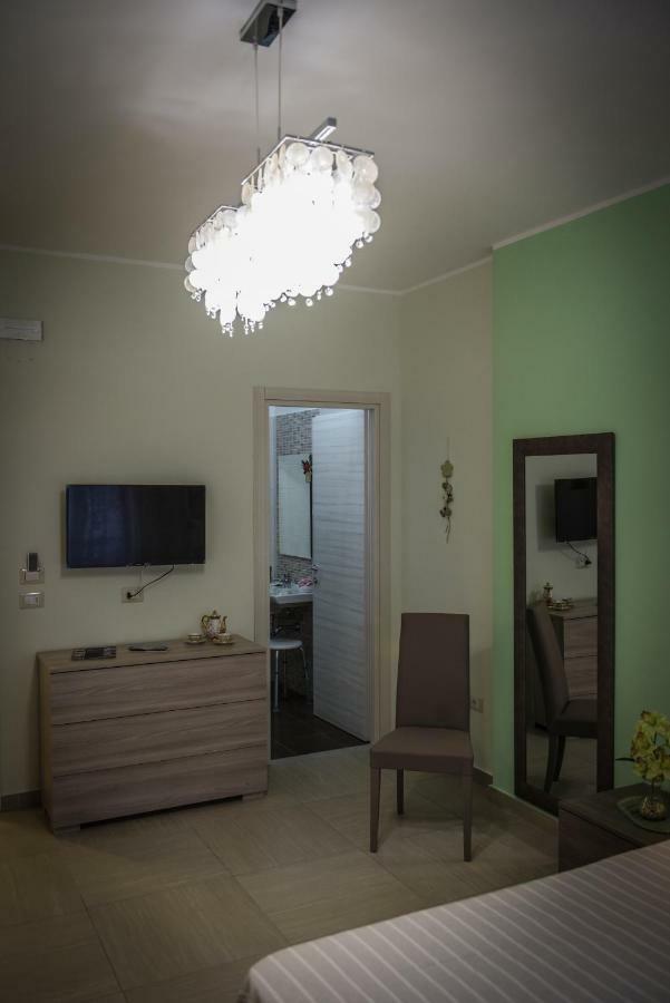 Le Fontane Del Re Bed & Breakfast Caserta Exterior photo