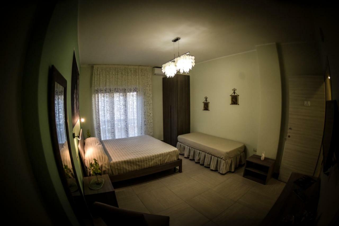 Le Fontane Del Re Bed & Breakfast Caserta Exterior photo