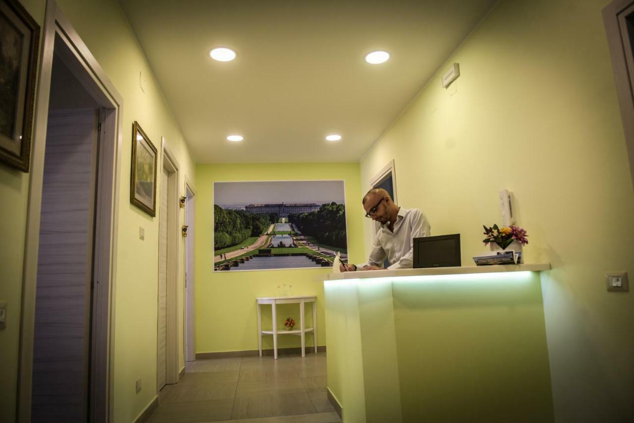 Le Fontane Del Re Bed & Breakfast Caserta Exterior photo
